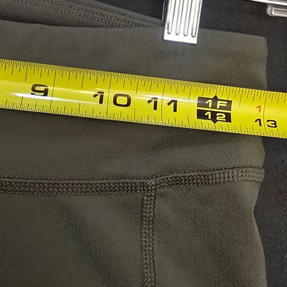 3 for $35 AERO Army Green Leggings sz M - Picture 7 of 9